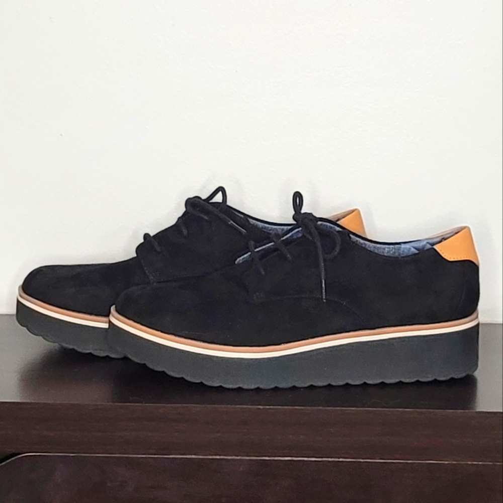 Black Dr. Scholl's Dress Shoe